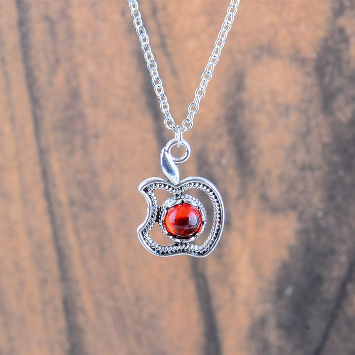 Wholesale Creative retro and fun styling with inlaid ruby necklace, elegant and light luxury accessories