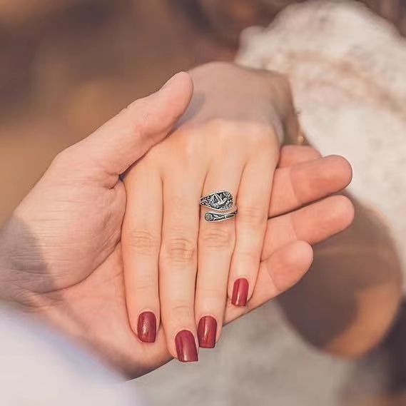 Wholesale European and American retro open-end ring versatile patterned food ring