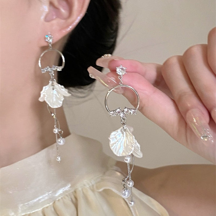 Wholesale Butterfly tassel earrings with sweet flowers, long earrings with exquisite temperament, and delicate earrings