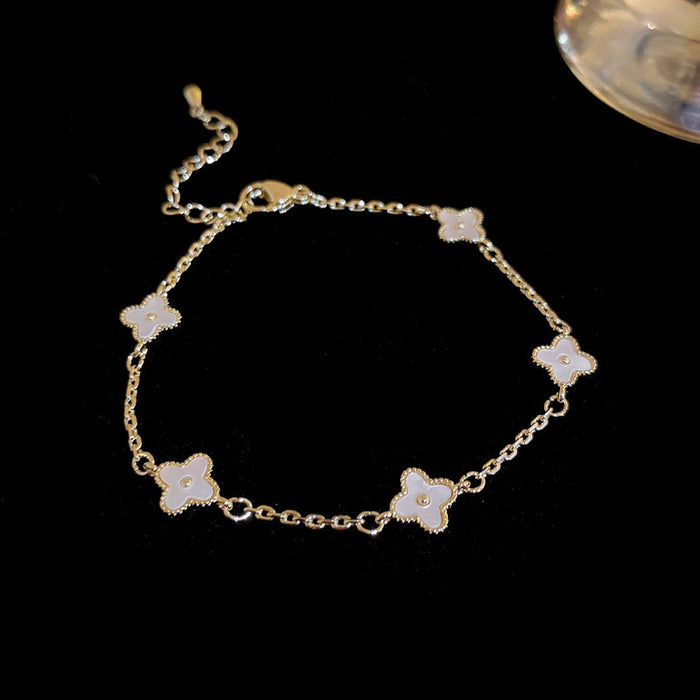 Wholesale lucky four-leaf grass bracelet temperament jewelry design jewelry women