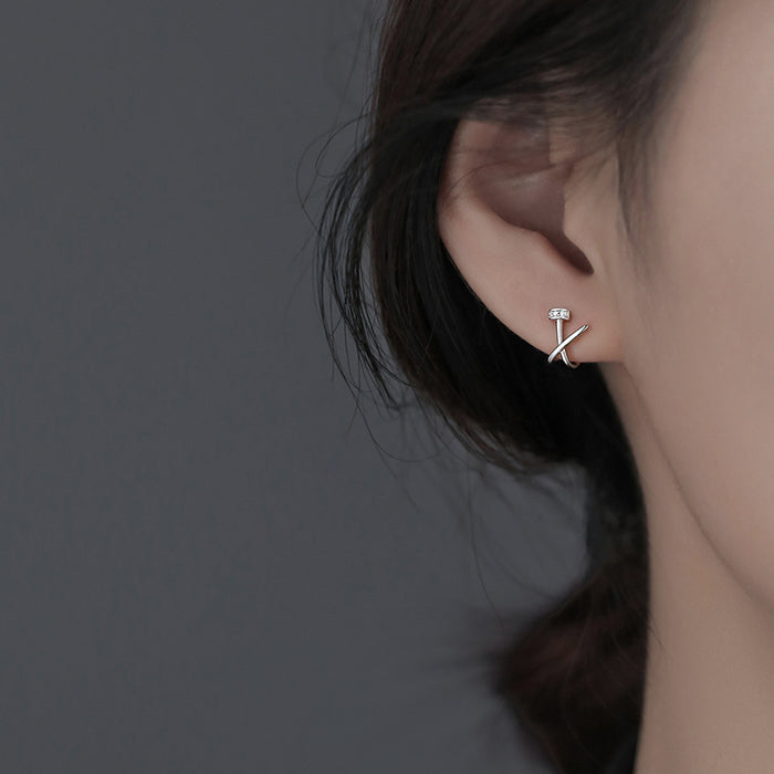 Wholesale Silver needle crossed earrings, light luxury earrings, niche design
