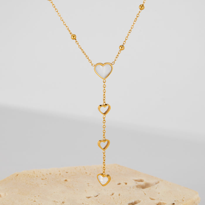 Wholesale Temperament necklace, fashionable and versatile design, hollow heart titanium steel lock chain