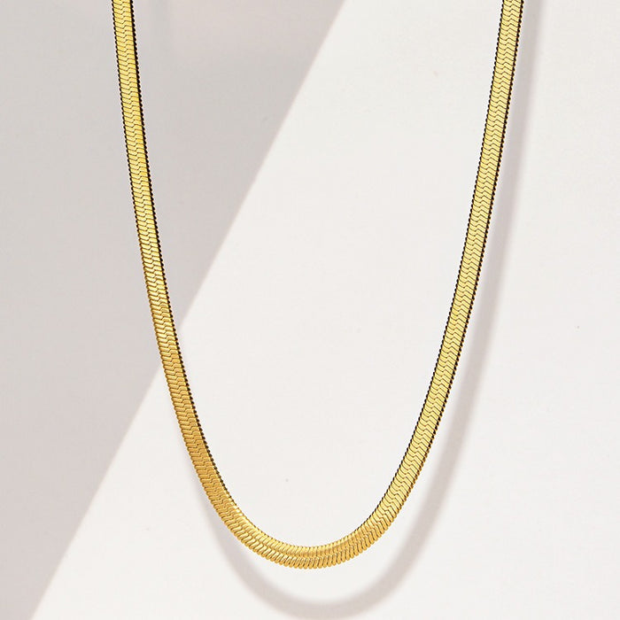 Wholesale Golden clavicle chain necklace is simple and high-end. Snake bone chain necklace