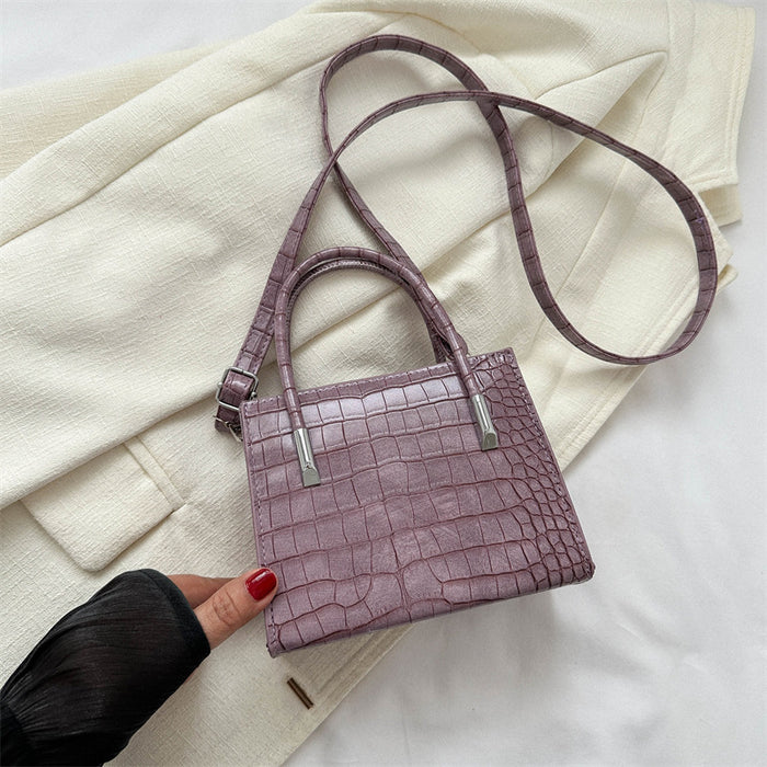 Wholesale Simple and fashionable new fashion trend shoulder bag, casual crossbody bag, fashionable small square bag