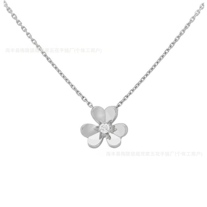 Wholesale Gold Plated Clover Necklace Women' s Fashion Jewelry
