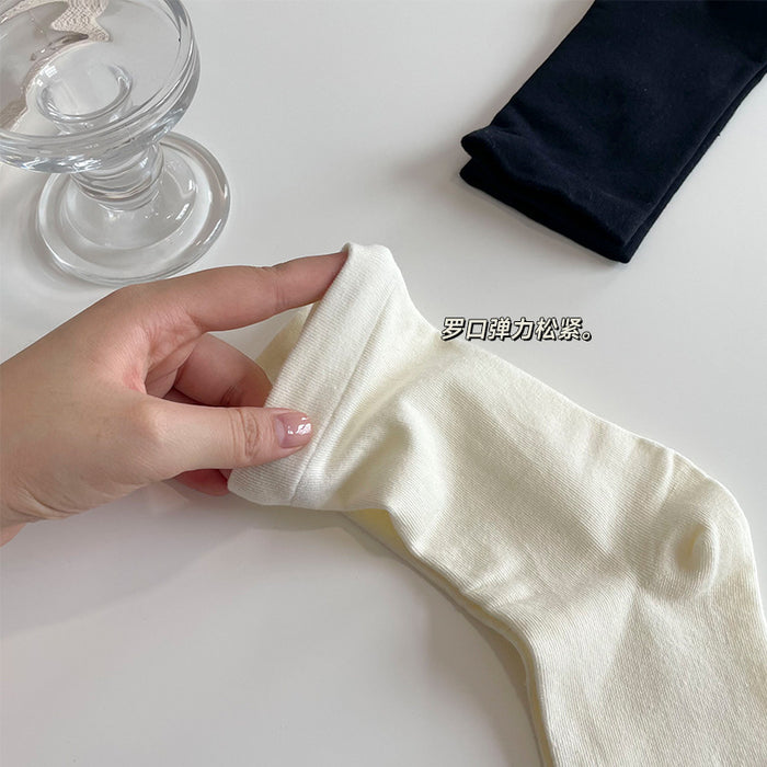 Wholesale Four Seasons Socks Academy Style Versatile Girl Sensation White Socks