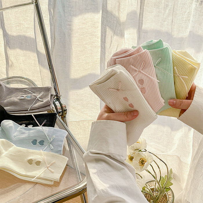 Wholesale Butterfly knot heart-shaped embroidered cotton outer socks, mid tube socks