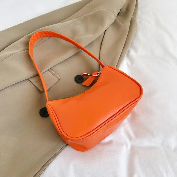Wholesale Fashionable handbag, stylish one shoulder small bag, simple and versatile new style