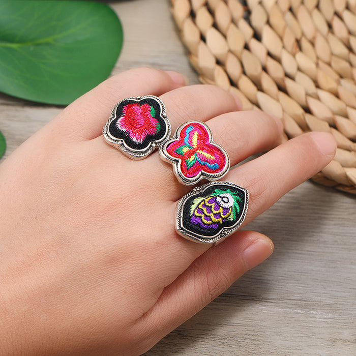 Wholesale Ethnic Style Handmade Miao Silver Embroidery Retro Alloy Ring JDC-RS-Luox001