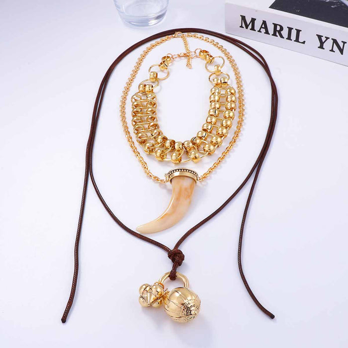 Wholesale Multi-layer Stacked Animal Pendant Necklace Alloy Geometric Pendant for Women