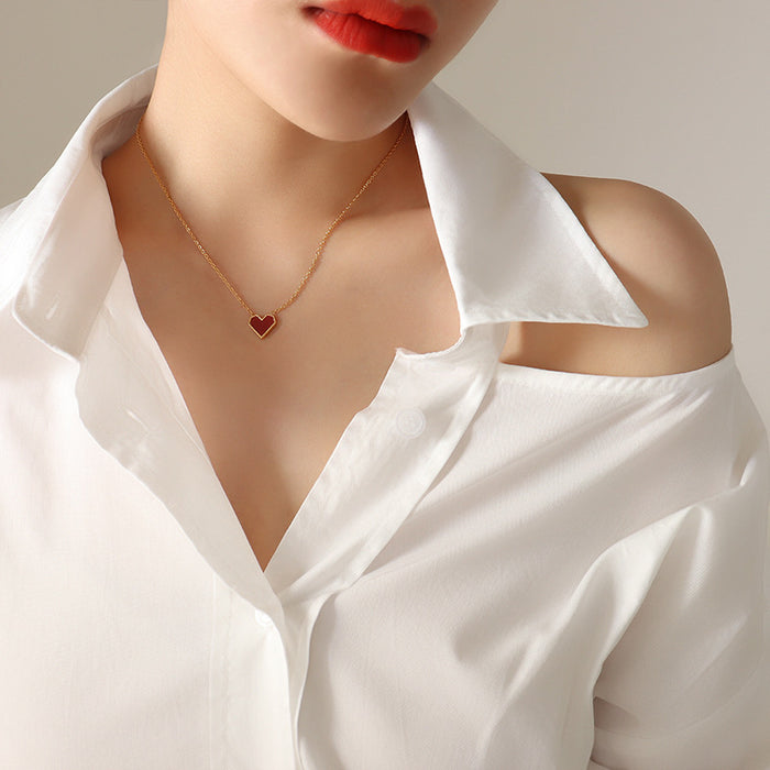 Wholesale Gold plated peach heart versatile titanium steel collarbone high-end women's necklace