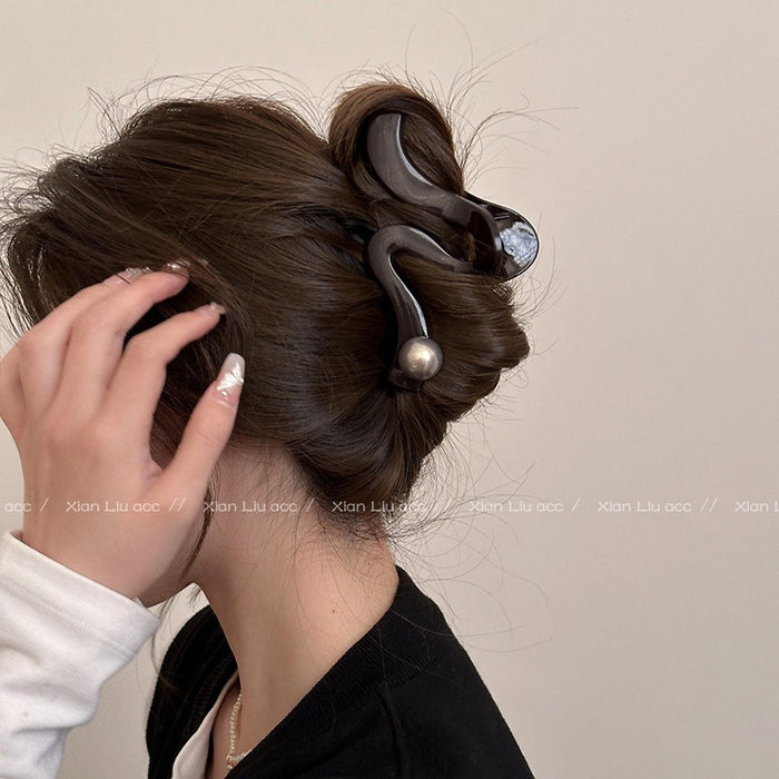 Wholesale Wave pearl large hair clip at the back of the head hair clip, new high-end temperament shark clip hair accessory