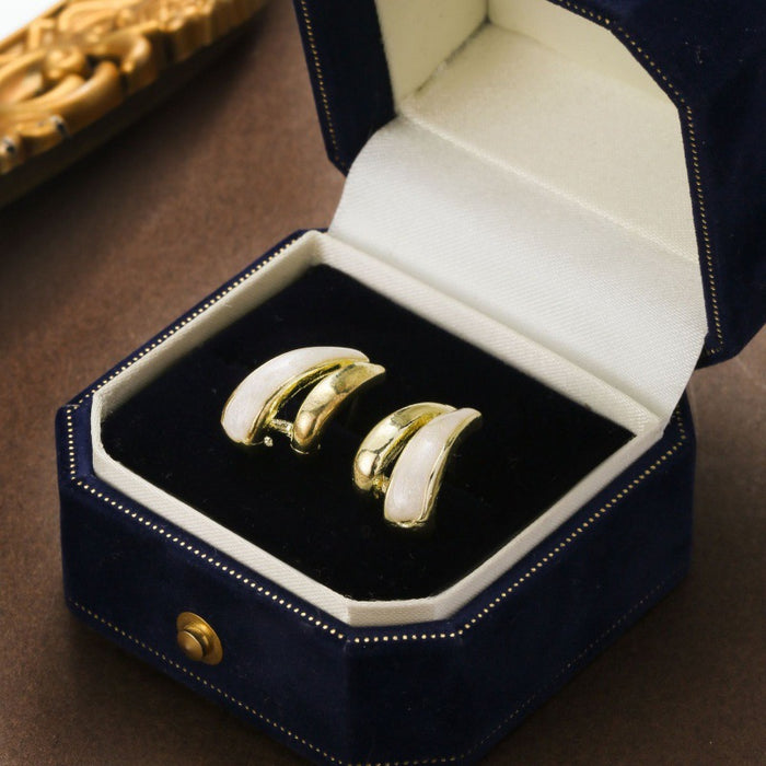 Wholesale ring earrings women's fashion cold wind hollow earrings