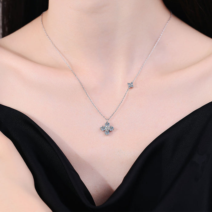 Wholesale Pure silver necklace pendant with a high-end feel, featuring a clover collarbone chain necklace