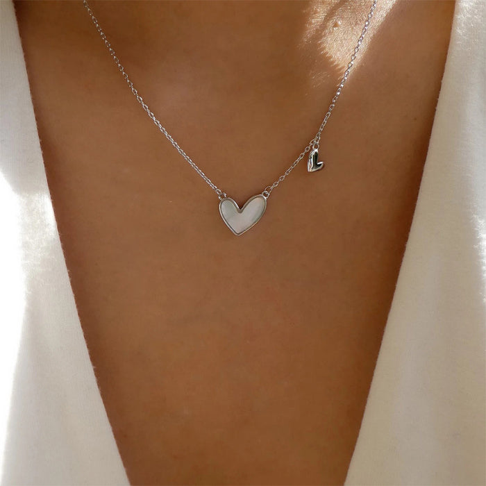 Wholesale Acrylic Heart Necklace Clavicle Chain Women