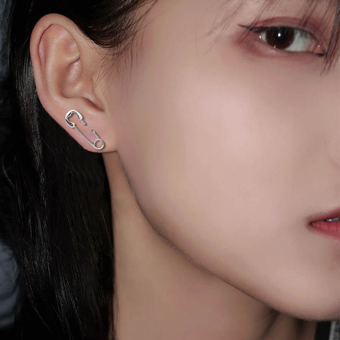 Wholesale Pin earrings, personalized and fashionable couple style, paper clip earrings