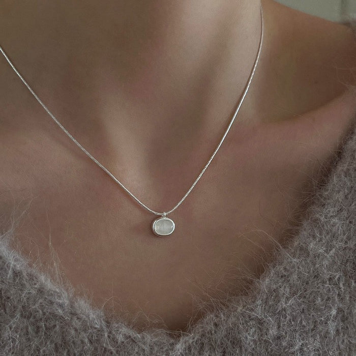 Wholesale Pure silver gemstone versatile necklace, geometric ellipse, high-end niche collarbone chain