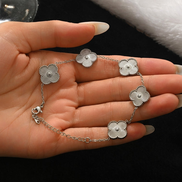 Wholesale Chic Four Leaf Clover Gold Bangle Set Titanium Steel Electroplated Fashion Accessory