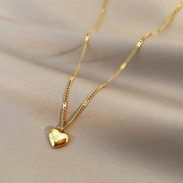 Wholesale Love necklace new clavicle chain simple temperament metal peach heart fashionable heart-shaped necklace