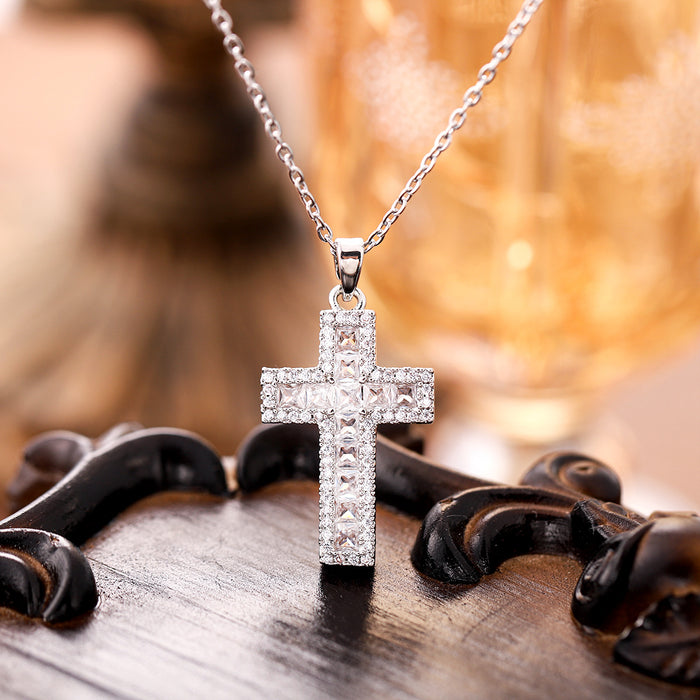 Wholesale Retro punk cross necklace, personalized zircon, niche titanium steel cross pendant, full zirconia collarbone necklace