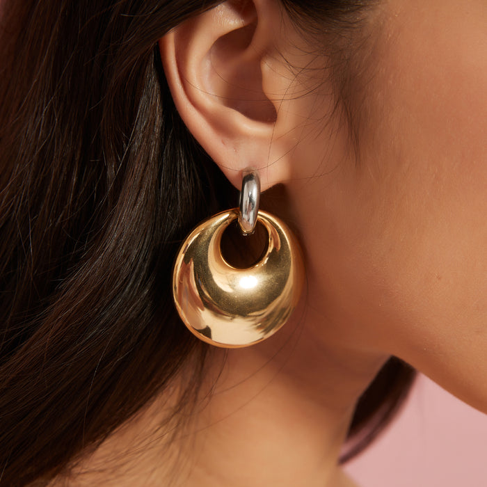 Wholesale Fashionable and personalized stainless steel gold and silver dual color earrings with high-end temperament, irregular earrings, color preservation wholesale