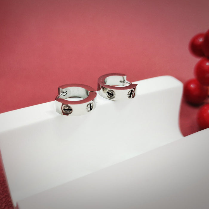 Wholesale High end temperament earrings, ear rings, and ear buckles