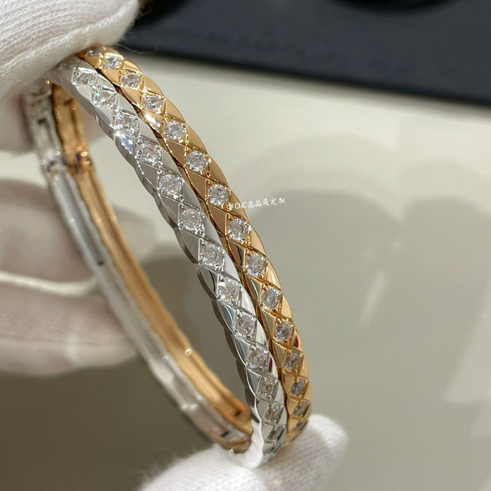 Wholesale Diamond-encrusted and non-diamond couple bracelets, exquisitely crafted, simple and versatile bracelets with temperament