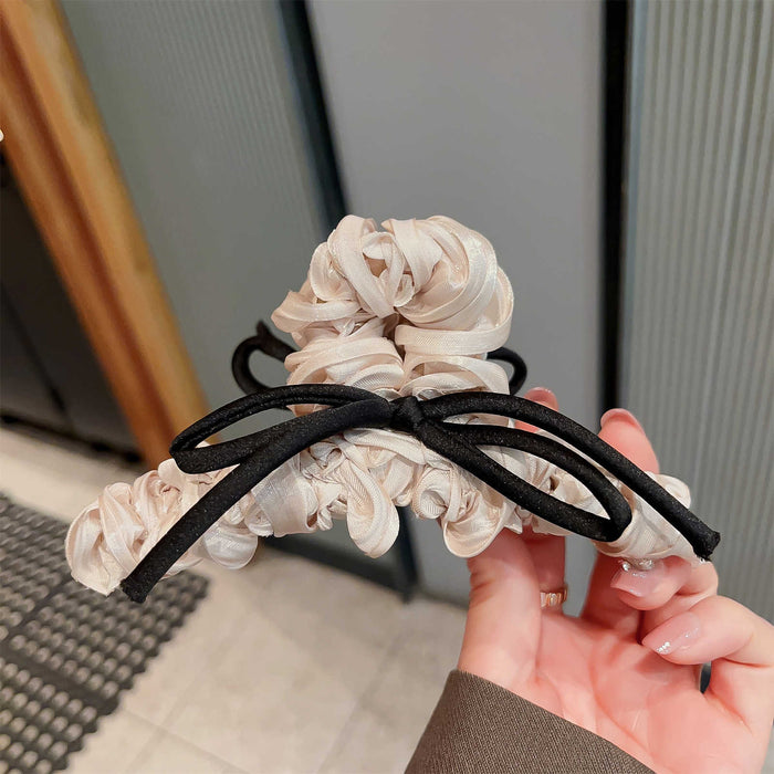 Wholesale New satin pleated bow clip with high-end feel at the back of the head