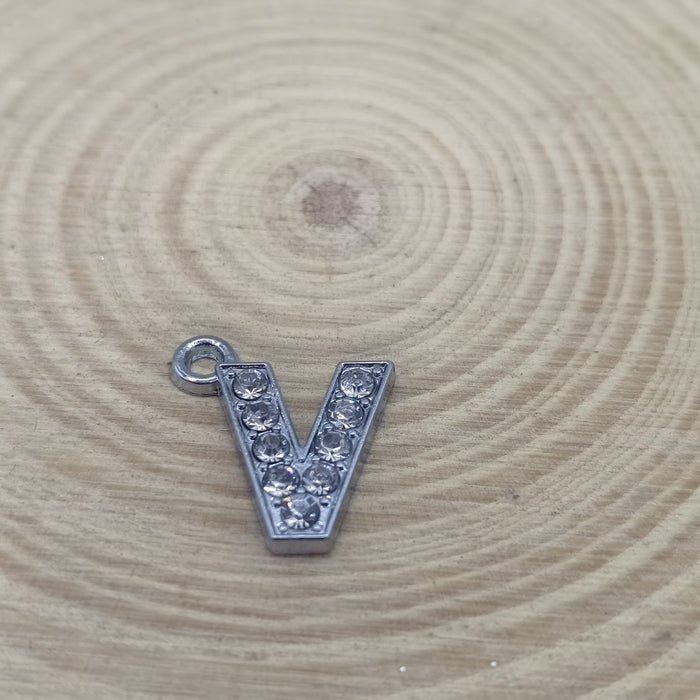 Wholesale Diamond letter pendant personality clavicle chain clothing luggage alloy jewelry accessories