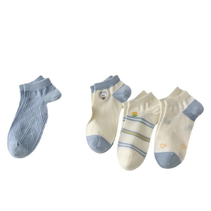 Wholesale All in one machine boneless cotton boat socks college style cute socks