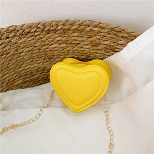 Wholesale Mini girls'  chain heart-shaped shoulder bag