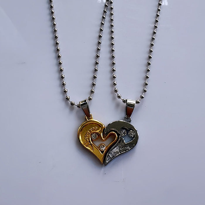 Wholesale A pair of heart-shaped diamond-encrusted heart pendant couple necklaces