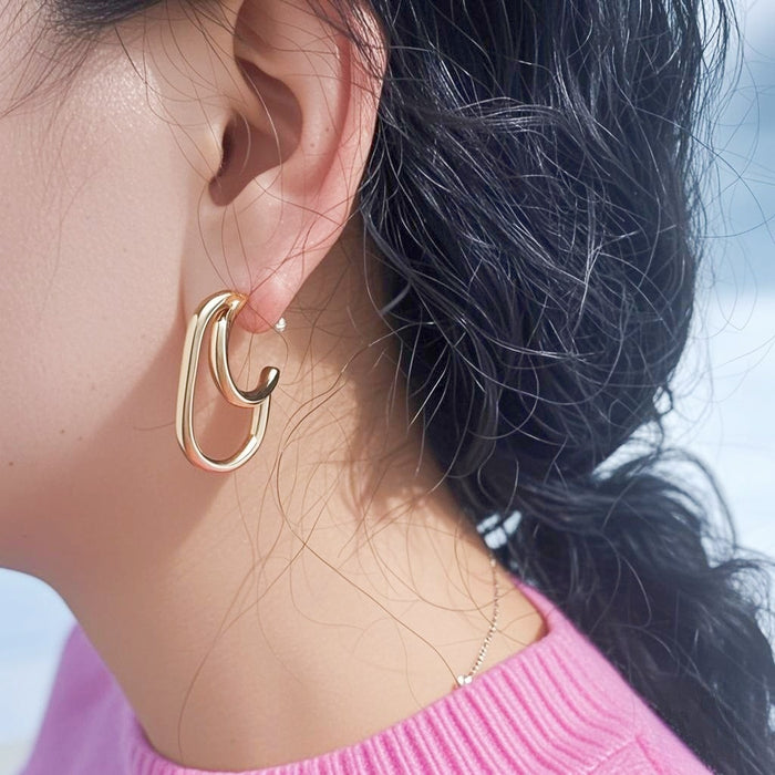 Wholesale Exaggerated large earrings with a light luxury and high-end feel that do not fade. Titanium steel earrings as earrings