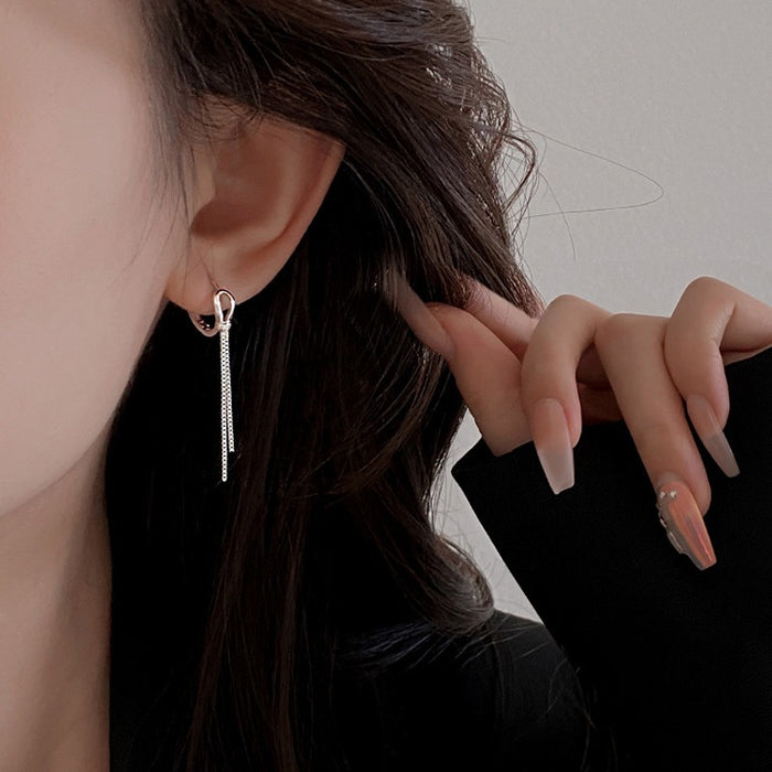 Wholesale Earrings with long temperament, knot earrings, hollowed out water droplet chains, and ear buckles