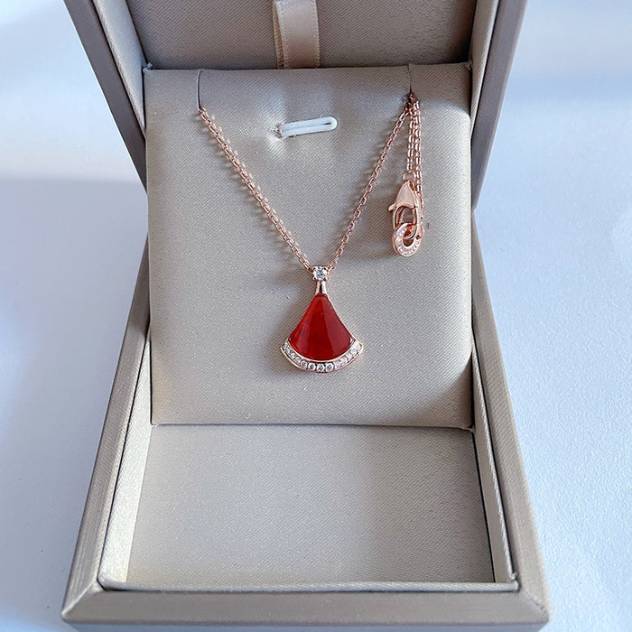 Wholesale Fan-shaped Small Skirt Necklace Women's Jewelry White Bei Agate All-match Collar Chain Woolen Chain Women's First Jewelry