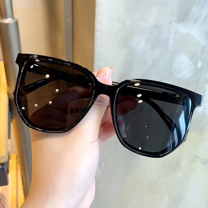 Wholesale Polygonal frame rice nail sunglasses, new fashionable and simple sunglasses, sun shading beach glasses