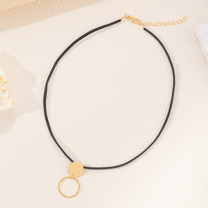 Wholesale Exaggerated circle pendant fashion alloy versatile necklace niche rope chain geometric necklace