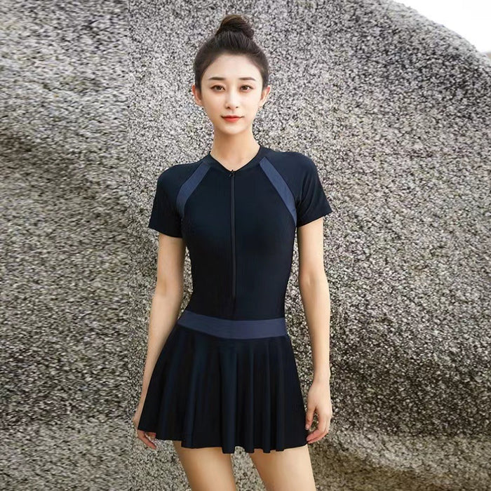 Wholesale Color blocking one-piece swimsuit with patchwork skirt style swimsuit, conservative slim fit, slimming and sexy swimsuit that covers the belly