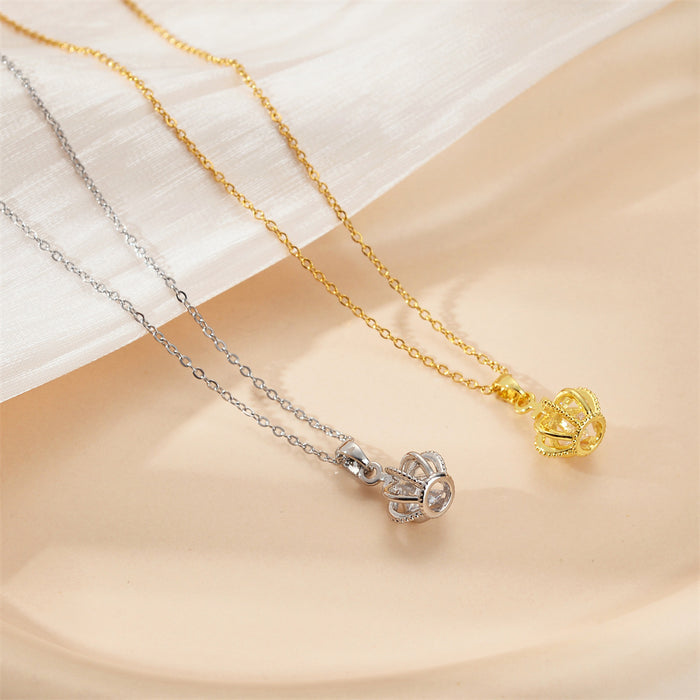 Wholesale New titanium steel crown necklace versatile, fashionable, and colorfast with a movable collarbone chain accessory
