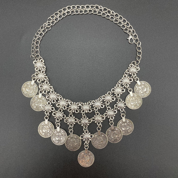 Wholesale Vintage necklaces, coins, collarbone chains, jewelry, film and television accessories