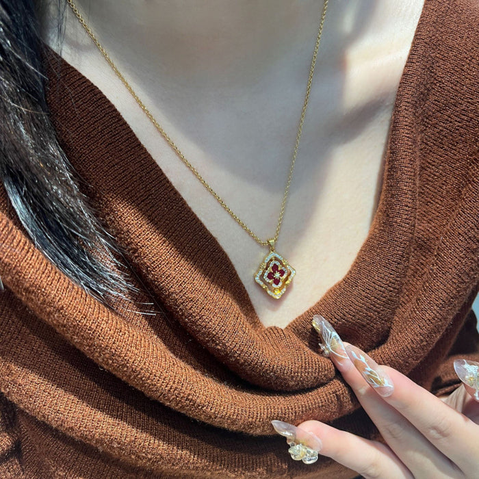 Wholesale Rotating Four-Leaf Clover White Shell choker necklace