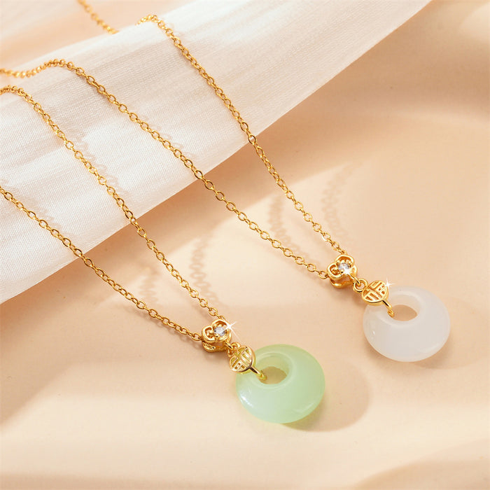 Wholesale Pendant titanium steel necklace, simple and luxurious, niche design, collarbone chain accessory