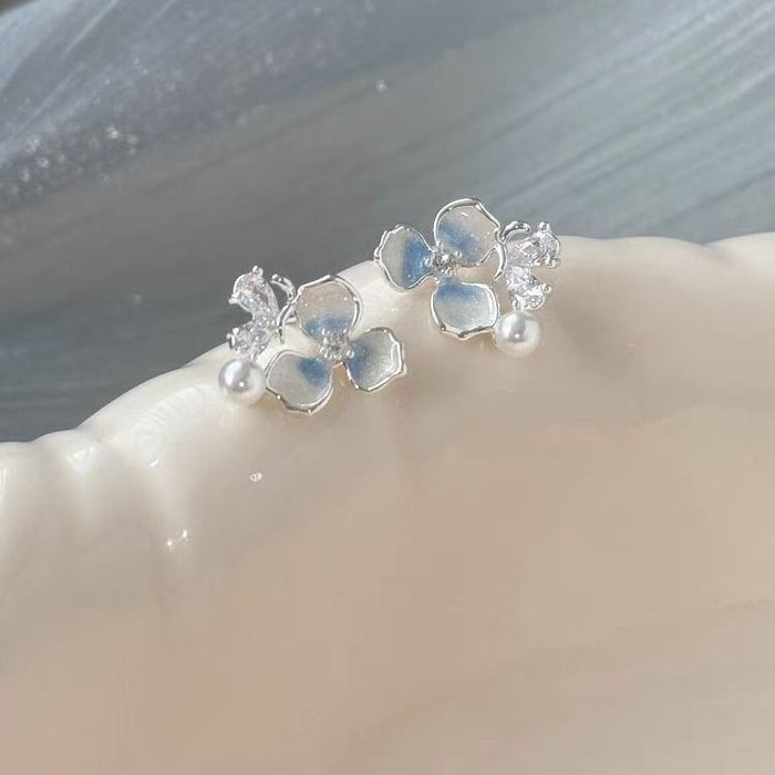 Wholesale Gradient flower pearl earrings, light luxury temperament, high-end feeling, unique earrings