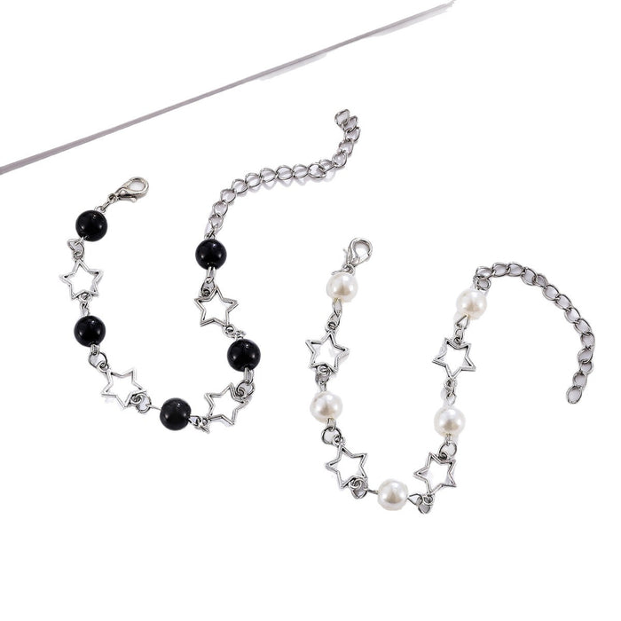 Wholesale New retro hollowed out star pearl bracelet, niche fashion, punk high-end fashion, versatile hand accessory