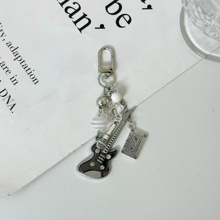 Wholesale Black and White Guitar Mobile Phone Chain Pendant Keychain Bag Accessories
