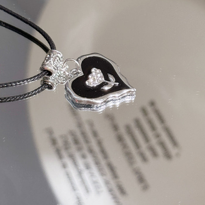 Wholesale Black Alloy Love Heart with Diamond Flowers Leather Rope Necklace JDC-NE-TongS001