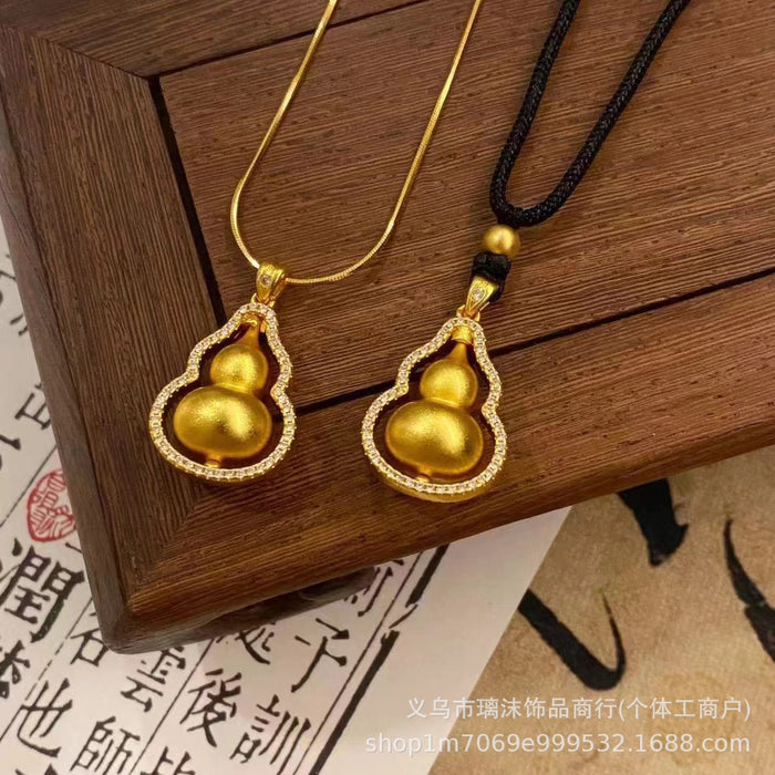 Wholesale Sand gold inlaid diamond gourd pendant necklace, female niche design, high-end 3D three-dimensional gold gourd pendant