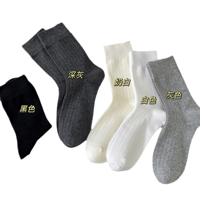 Wholesale Fashionable boneless pile socks with vertical stripe design, versatile and slimming, modified legs, retro style