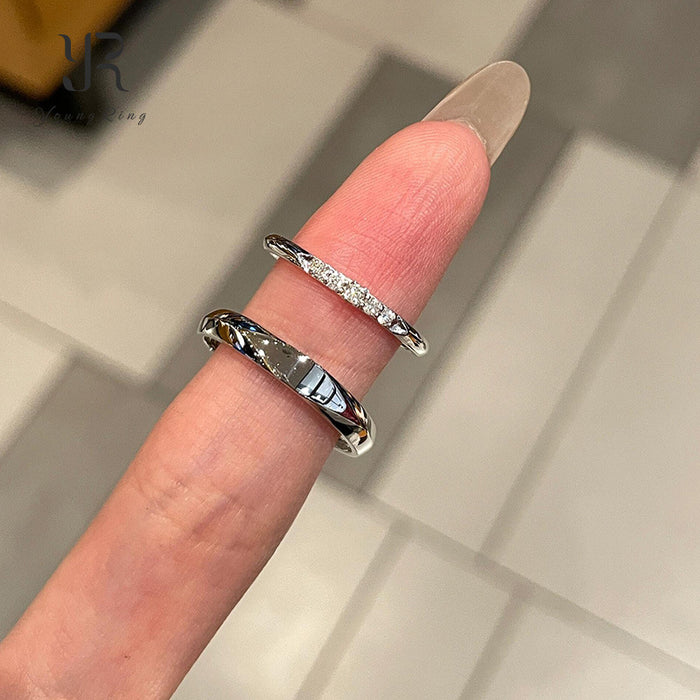 Wholesale New minimalist plain circle couple ring with micro inlaid zircon, trendy and versatile bright surface