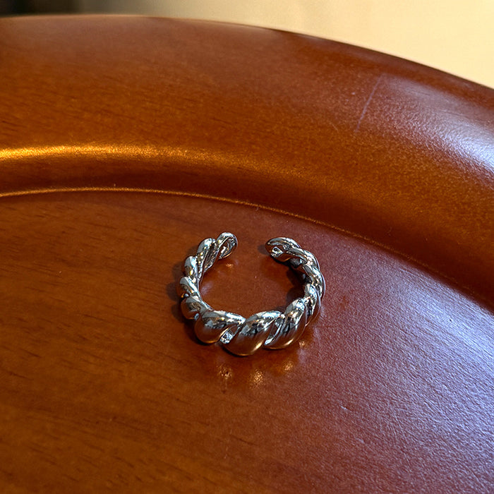 Wholesale A niche and unique resin ring with a cold and conspicuous opening, copper electroplating with versatile rings for women